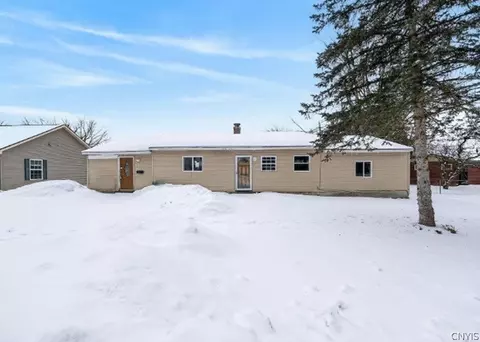 1307 Cedarbrook Dr, Rome, NY 13440