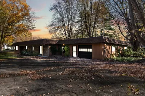 354 Long Branch Rd, Geddes, NY 13209