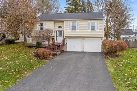 209 Dolores S, Salina, NY 13212