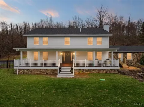 5578 Ike Dixon Rd, Camillus, NY 13031