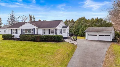 94 Campbell Ave, Whitestown, NY 13495