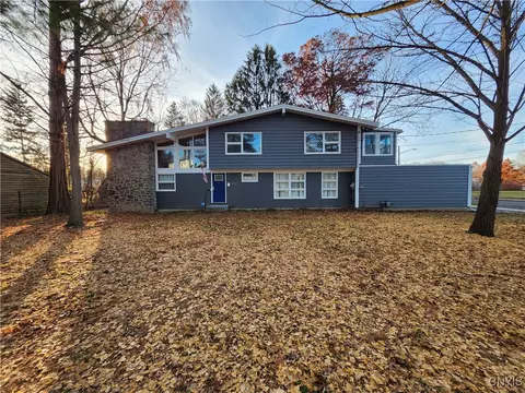 1200 Comstock Ave, Syracuse, NY 13210
