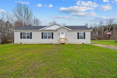 339 County Route 37, Central Square, NY 13036