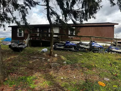 2771 Center Rd, Freetown, NY 13101