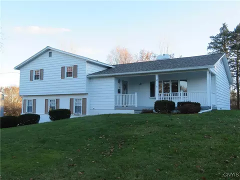 47 Janet Ter, New Hartford, NY 13413