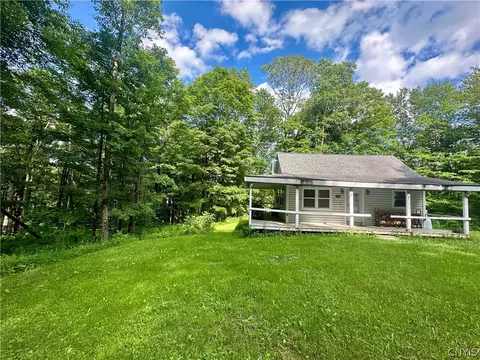 11650 Creek Rd #8, Annsville, NY 13471
