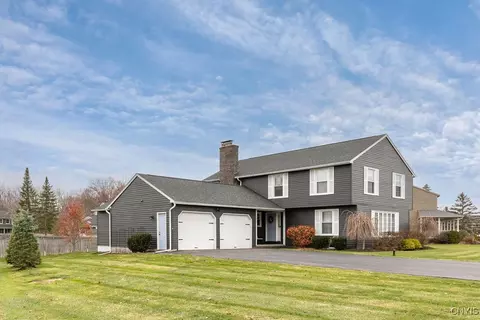 5874 Pontiac Ln, Brewerton, NY 13029