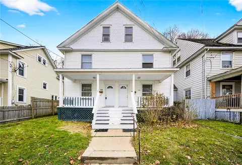 144-146 Woodlawn Ave, Auburn, NY 13021
