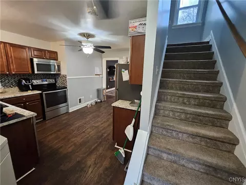 Entry Way - 28 Heberle Rd, Irondequoit, NY 14609 photo 4 of 5