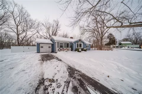 132 Duerr Rd, Salina, NY 13090