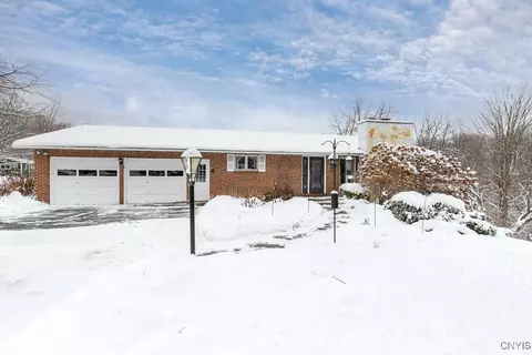 7507 Shea Rd, Fabius, NY 13063