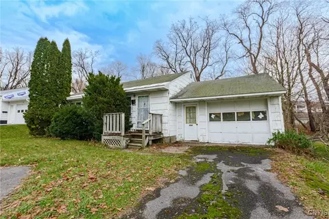 704 Dawes Ave, Utica, NY 13502