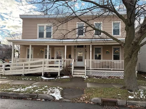 132 E 4th St, Oswego, NY 13126