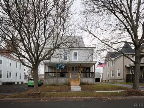 1013 Academy St, Watertown, NY 13601