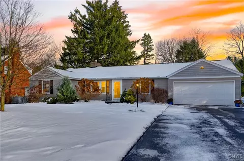 24 Ely Dr, Fayetteville, NY 13066