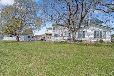 19 Whig Hill Rd, West Monroe, NY 13167