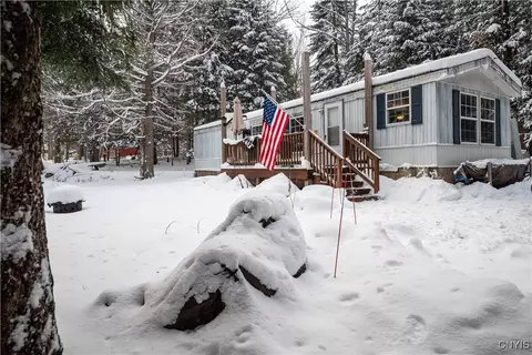 16 Deerwood Dr, Inlet, NY 13360