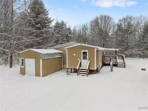 35 Cornell Rd, Hastings, NY 13076