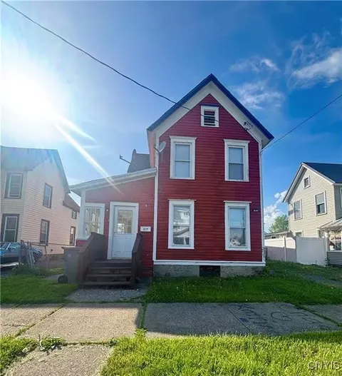 517 Roberts St, Rome, NY 13440