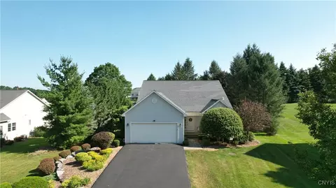 6114 Bay Hill Cir, Jamesville, NY 13078