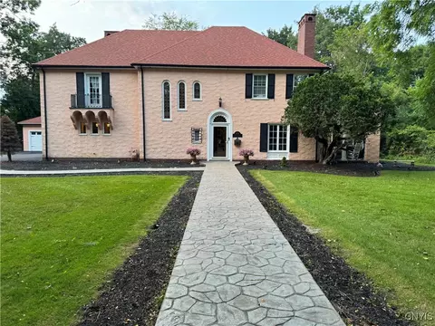 1109 Parkway E, Utica, NY 13501