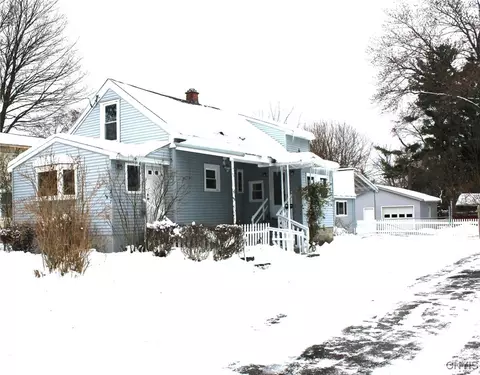 207 Wright Ave, Salina, NY 13211
