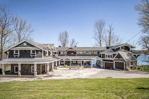 2964 W Lake Rd, Cazenovia, NY 13035