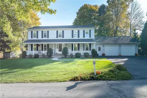 36 Price Dr, Pulaski, NY 13142