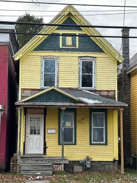 150 12 E 3rd St, Oswego, NY 13126