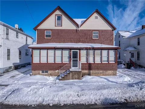 321 Dewey Ave, Herkimer, NY 13350