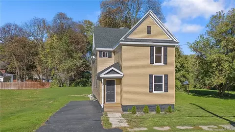 214 Rowland St, Syracuse, NY 13204