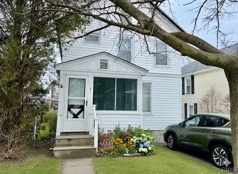 81 Niagara St, Oswego, NY 13126