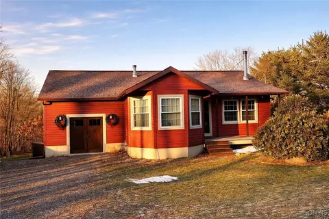 134 Sincerbeaux Rd, Groton, NY 13073