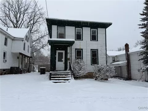 114 W Schuyler St, Oswego, NY 13126