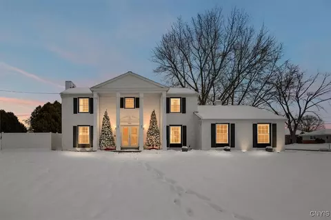 7816 Elwill Rd, Cicero, NY 13039