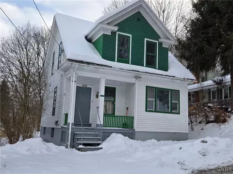 9226 Red Hill Rd, New Hartford, NY 13413