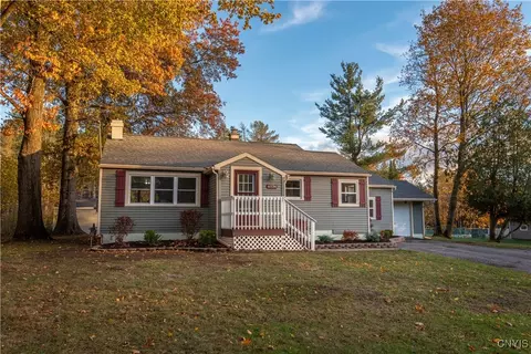 6536 Fox Rd, Marcy, NY 13403