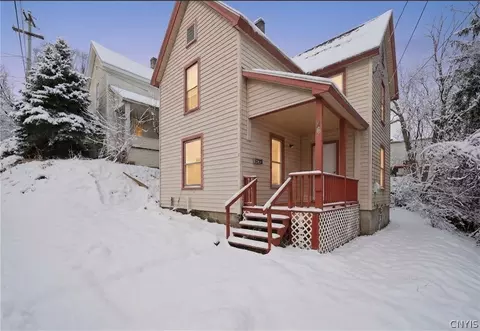 28 Orchard St, German Flatts, NY 13357