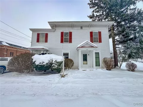 233 Cedar St, Oneida, NY 13421