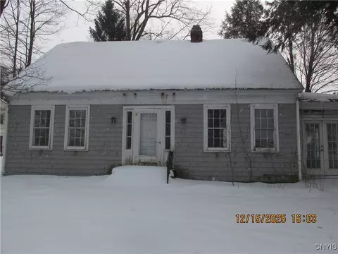 8586 Seneca Tpke, New Hartford, NY 13413