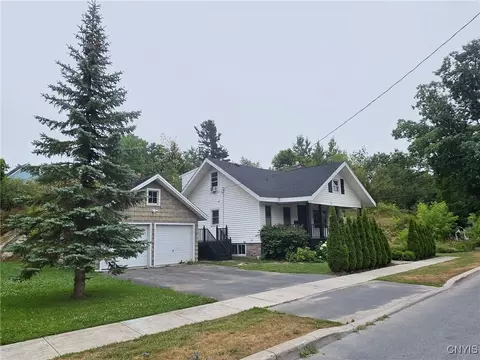 24 Catherine Ave, Alexandria, NY 13607