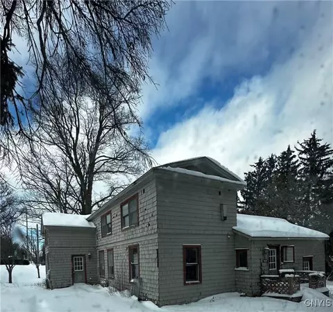 4880 Onondaga Rd, Onondaga, NY 13215