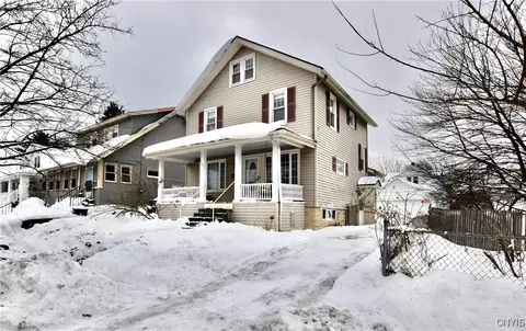 709 Darlington Rd, Syracuse, NY 13208