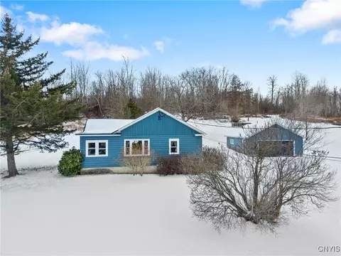 299 Cemetery Rd, Oswego, NY 13126