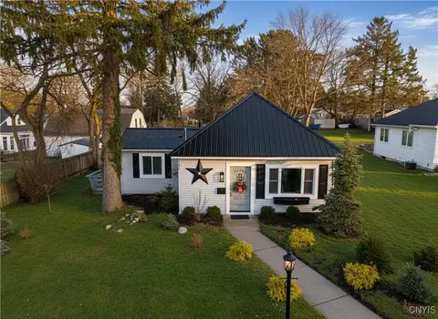 141 Ross Street Ext, Auburn, NY 13021