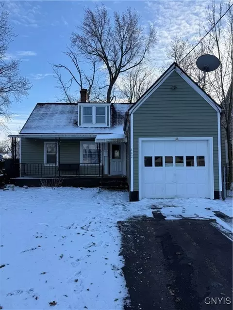 442 Orwood Pl, Salina, NY 13208