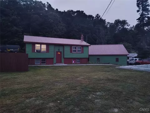 3125 Canal St, Leyden, NY 13433