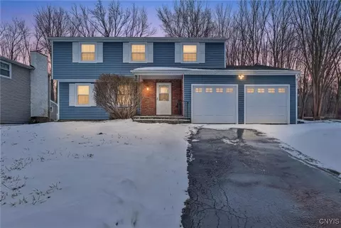 4128 Silverado Dr, Liverpool, NY 13090