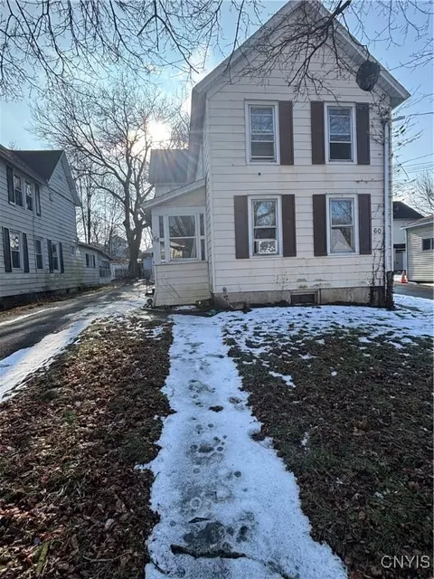 58 Orchard St, Auburn, NY 13021