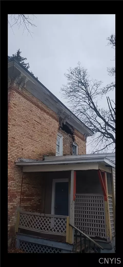 Exterior - 76 E Genesee St, Auburn, NY 13021 photo 1 of 2